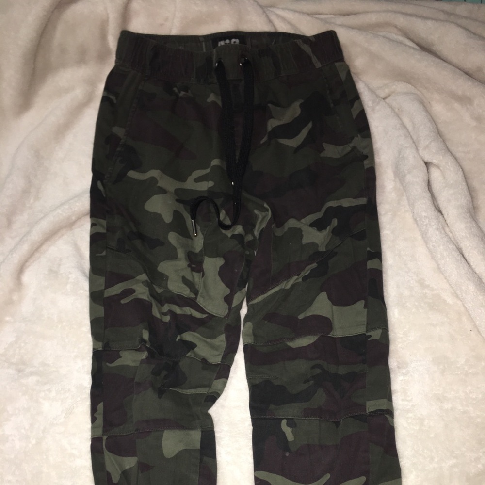 Camo pants